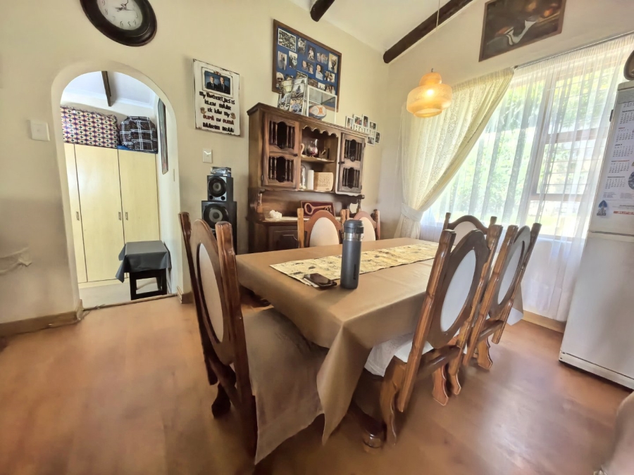 5 Bedroom Property for Sale in Fraaiuitsig Western Cape